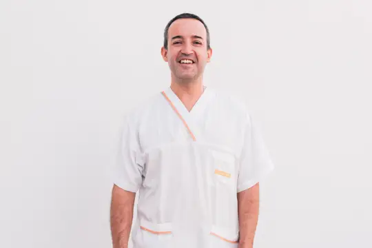 Alberto Barros